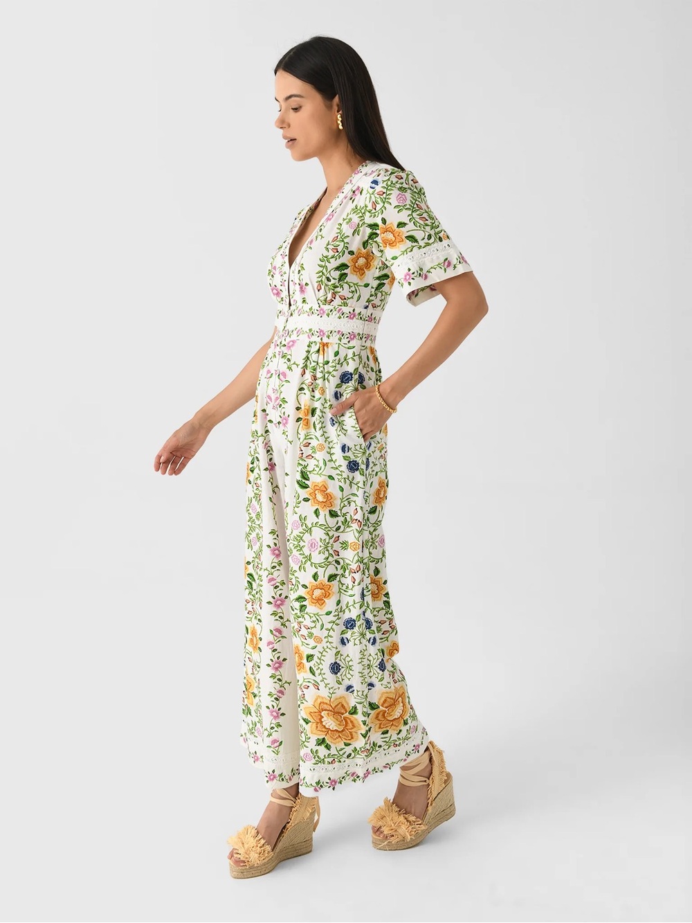 FARM RIO FOLK FLORAL LINEN BLEND JUMPSUIT Size M EUC - Picture 3 of 7